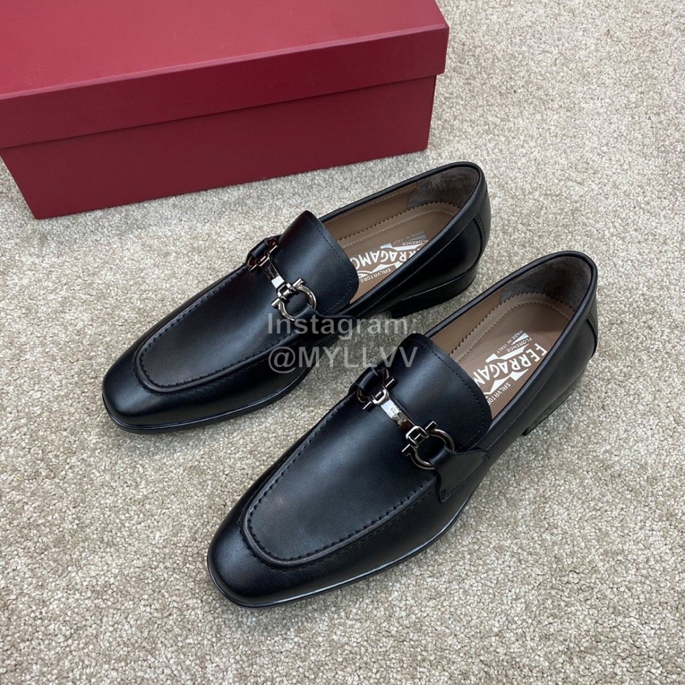 Ferragamo Classic Calf Leather Gancini Buckle Business Loafers For Men Black
