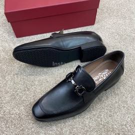 Ferragamo Classic Calf Leather Gancini Buckle Business Loafers Black For Men 