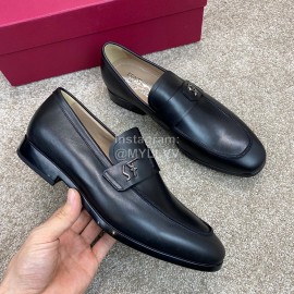 Ferragamo Classic Calf Leather Metal Buckle Business Loafers For Men 