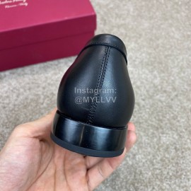 Ferragamo Classic Calf Leather Metal Buckle Business Loafers For Men 