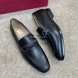 Ferragamo Black Cowhide Metal Buckle Business Loafers For Men 