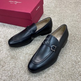 Ferragamo Cowhide Metal Buckle Business Loafers For Men Black