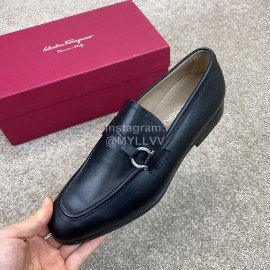 Ferragamo Cowhide Metal Buckle Business Loafers For Men Black