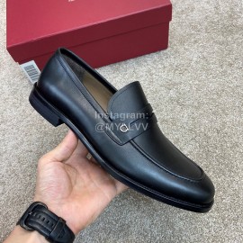 Ferragamo Cowhide Metal Buckle Black Business Loafers For Men 