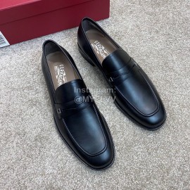 Ferragamo Cowhide Metal Buckle Black Business Loafers For Men 