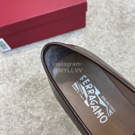 Ferragamo Classic Cowhide Gancini Buckle Business Loafers For Men Black