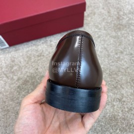 Ferragamo Classic Cowhide Gancini Buckle Business Loafers For Men Black