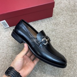 Ferragamo Classic Cowhide Gancini Buckle Business Loafers Black For Men