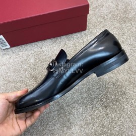 Ferragamo Classic Cowhide Gancini Buckle Business Loafers Black For Men