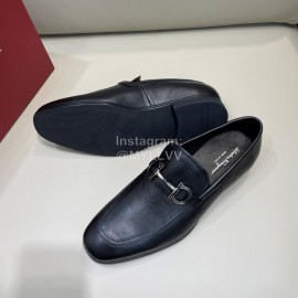 Ferragamo Classic Cowhide Gancini Buckle Black Business Loafers For Men 