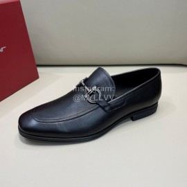 Ferragamo Classic Cowhide Gancini Buckle Black Business Loafers For Men 