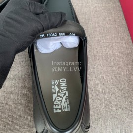 Ferragamo Black Calf Leather Business Shoes For Men