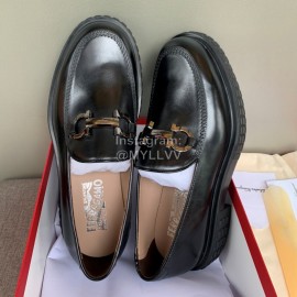 Ferragamo Fashion Cowhide Casual Shoes For Men Black