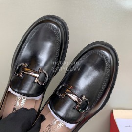 Ferragamo Fashion Cowhide Casual Shoes For Men Black