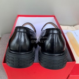 Ferragamo Fashion Cowhide Casual Shoes For Men Black