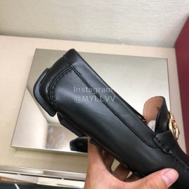 Ferragamo Black Cowhide Gancini Buckle Business Shoes For Men