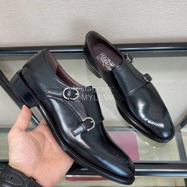 Ferragamo Cowhide Metal Buckle Business Shoes For Men Black
