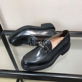 Ferragamo Gancini Buckle Cowhide Business Shoes For Men Black