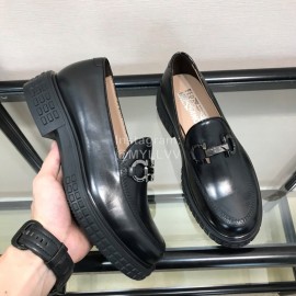 Ferragamo Gancini Buckle Cowhide Business Shoes For Men Black