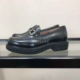 Ferragamo Gancini Buckle Cowhide Business Shoes For Men Black
