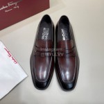 Ferragamo Calf Leather Business Loafers For Men Reddish Brown