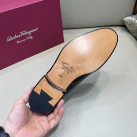 Ferragamo Classic Lace Up Leather Shoes For Men 