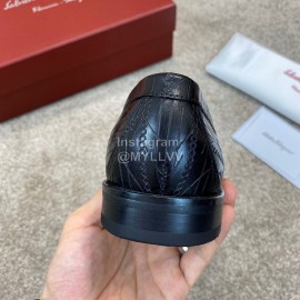 Ferragamo Calf Leather Gancini Buckle Business Shoes For Men Black