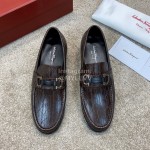 Ferragamo Calf Leather Gancini Buckle Business Shoes For Men Coffee