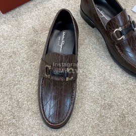 Ferragamo Calf Leather Gancini Buckle Business Shoes For Men Coffee