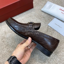Ferragamo Calf Leather Gancini Buckle Business Shoes For Men Coffee