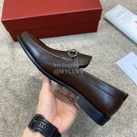 Ferragamo Calf Leather Gancini Buckle Business Shoes For Men Brown