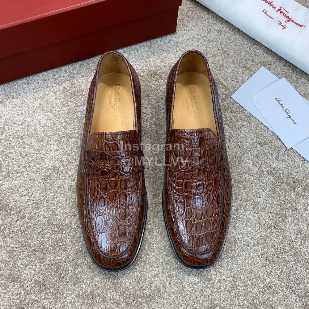 Ferragamo Calf Leather Business Loafers For Men Brown
