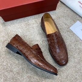 Ferragamo Calf Leather Business Loafers For Men Brown