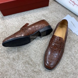 Ferragamo Calf Leather Business Loafers For Men Brown