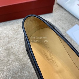Ferragamo Calf Leather Business Loafers For Men Black