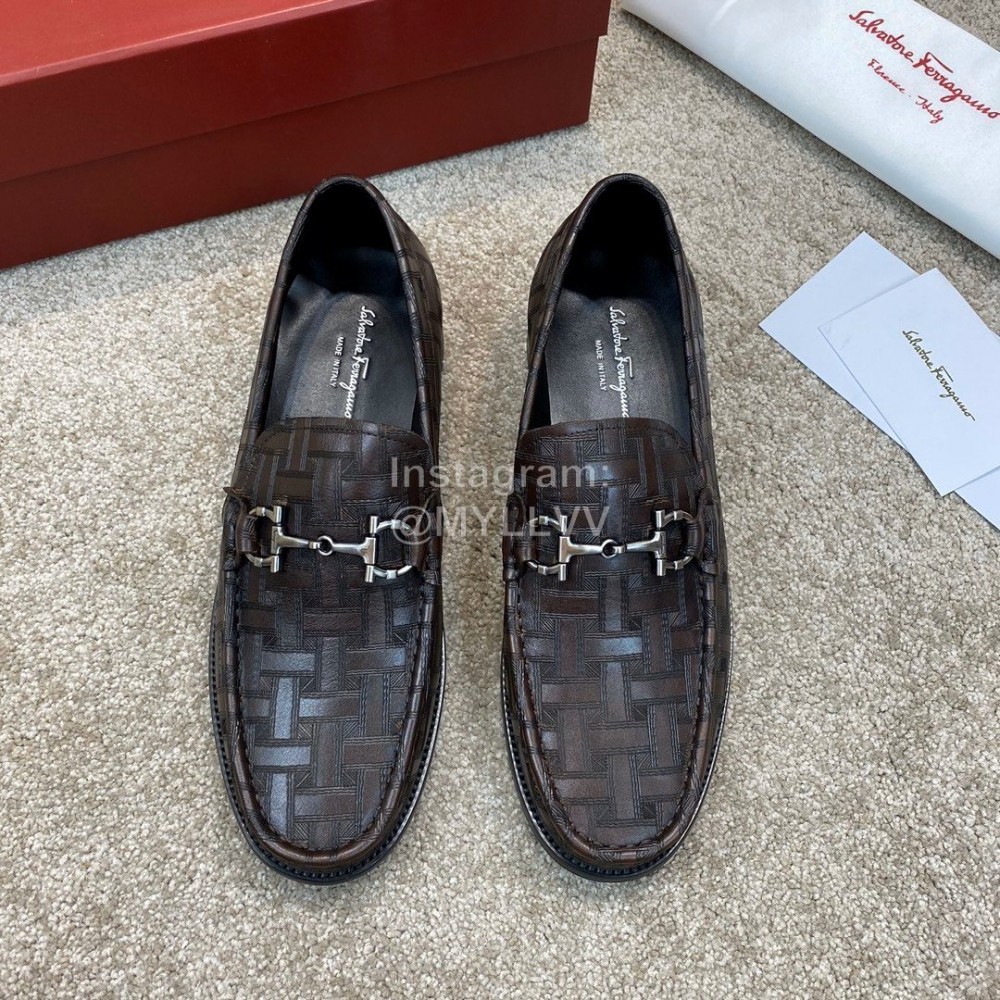 Ferragamo Calf Leather Gancini Buckle Business Loafers For Men 