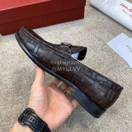 Ferragamo Calf Leather Gancini Buckle Business Loafers For Men 