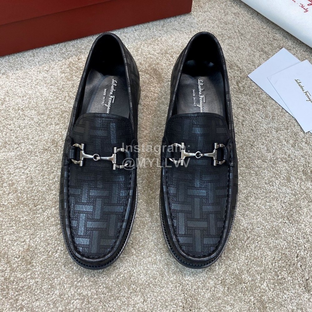 Ferragamo Calf Leather Gancini Buckle Business Loafers For Men Black