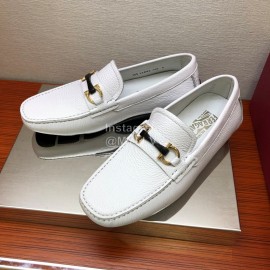 Ferragamo Fashion Leather Gancini Buckle Loafers For Men White