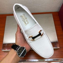 Ferragamo Fashion Leather Gancini Buckle Loafers For Men White