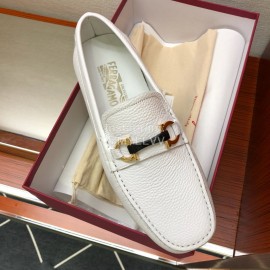 Ferragamo Fashion Leather Gancini Buckle Loafers For Men White