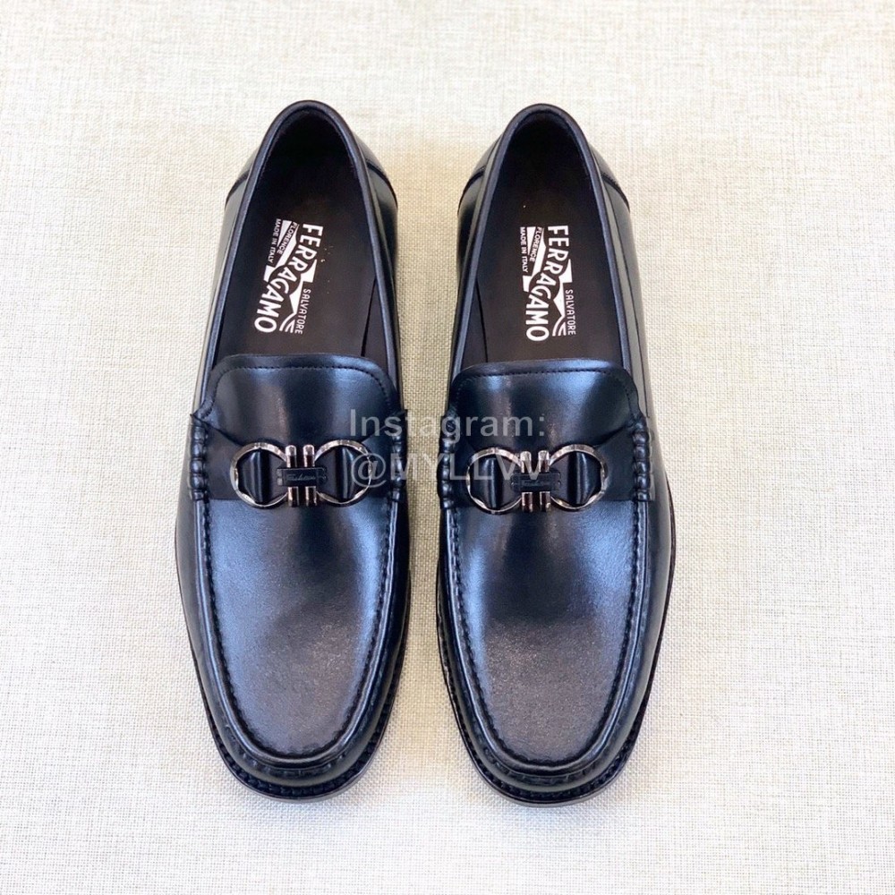 Ferragamo Classic Leather Gancini Buckle Loafers For Men 