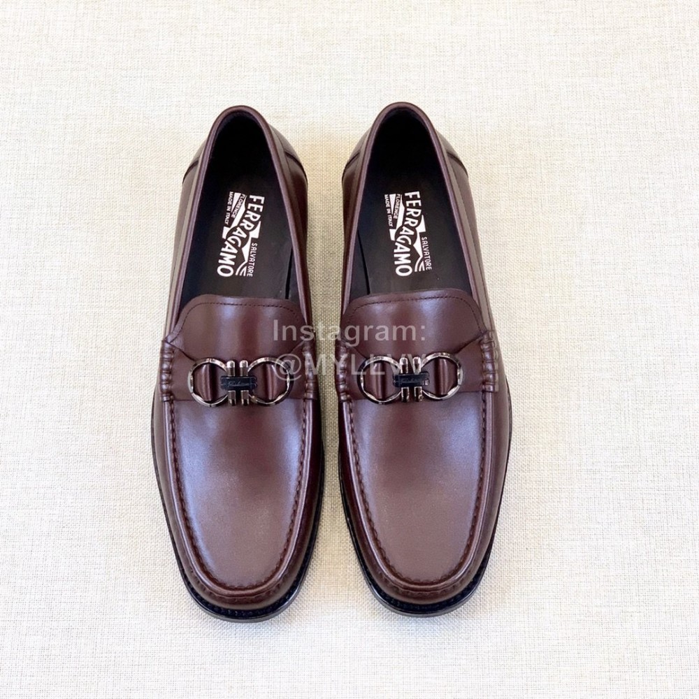 Ferragamo Classic Leather Gancini Buckle Loafers For Men Reddish Brown