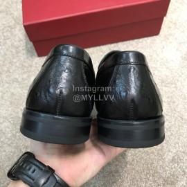 Ferragamo Classic Leather Gancini Buckle Business Loafers For Men Black 