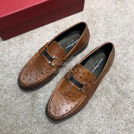 Ferragamo Classic Leather Gancini Buckle Business Loafers For Men Brown