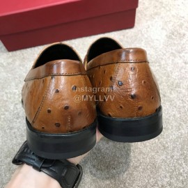 Ferragamo Classic Leather Gancini Buckle Business Loafers For Men Brown