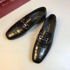 Ferragamo Crocodile Pattern Leather Gancini Buckle Business Shoes For Men Black