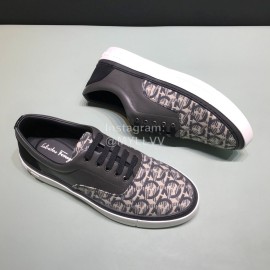 Ferragamo Soft Leather Casual Sneakers For Men Black