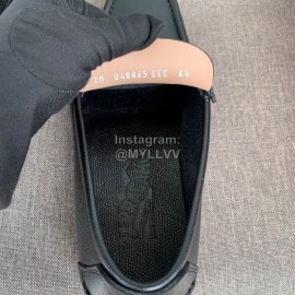 Ferragamo Palmprint Leather Gancini Buckle Business Shoes For Men Black