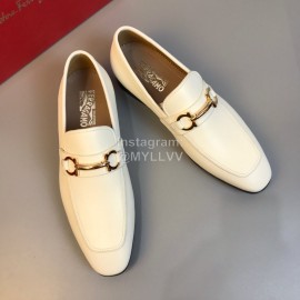 Ferragamo Leather Gancini Buckle Business Shoes For Men White